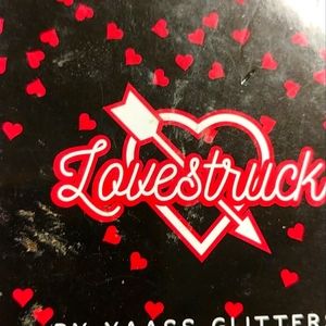 Love struck pallet